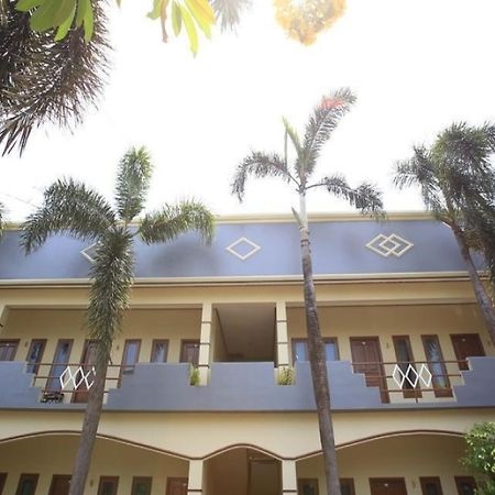 Reddoorz Plus @ Karet Pedurenan 3 Jakarta Luaran gambar