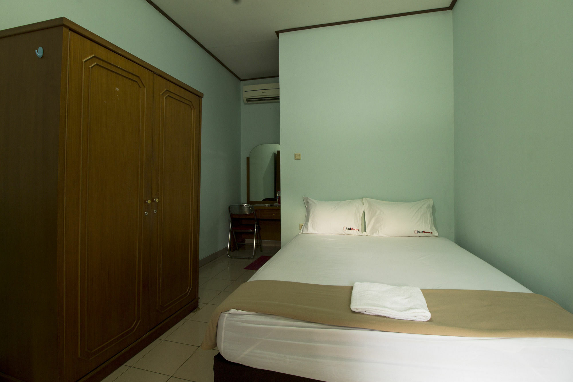 Reddoorz Plus @ Karet Pedurenan 3 Jakarta Luaran gambar